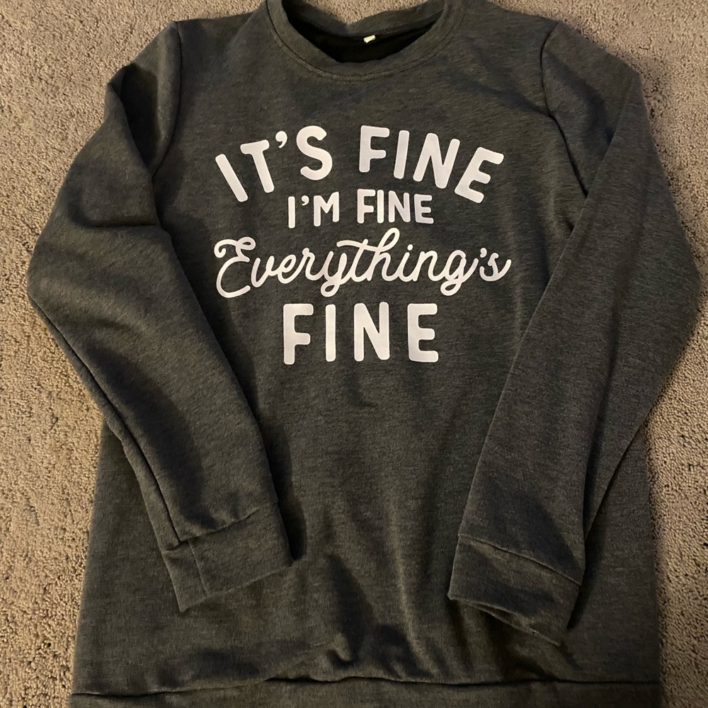 M gray sweatshirt